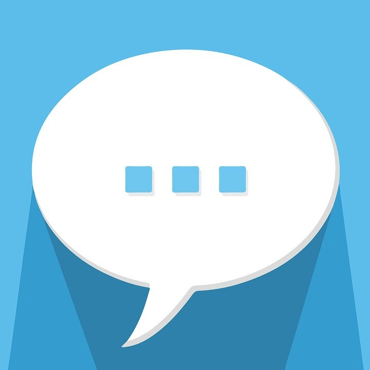Speech bubble indicating live chat